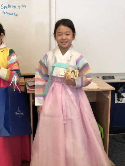 simple korean traditional dress